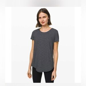 new without tags Lululemon Love Crew III
Hype Stripe Black White